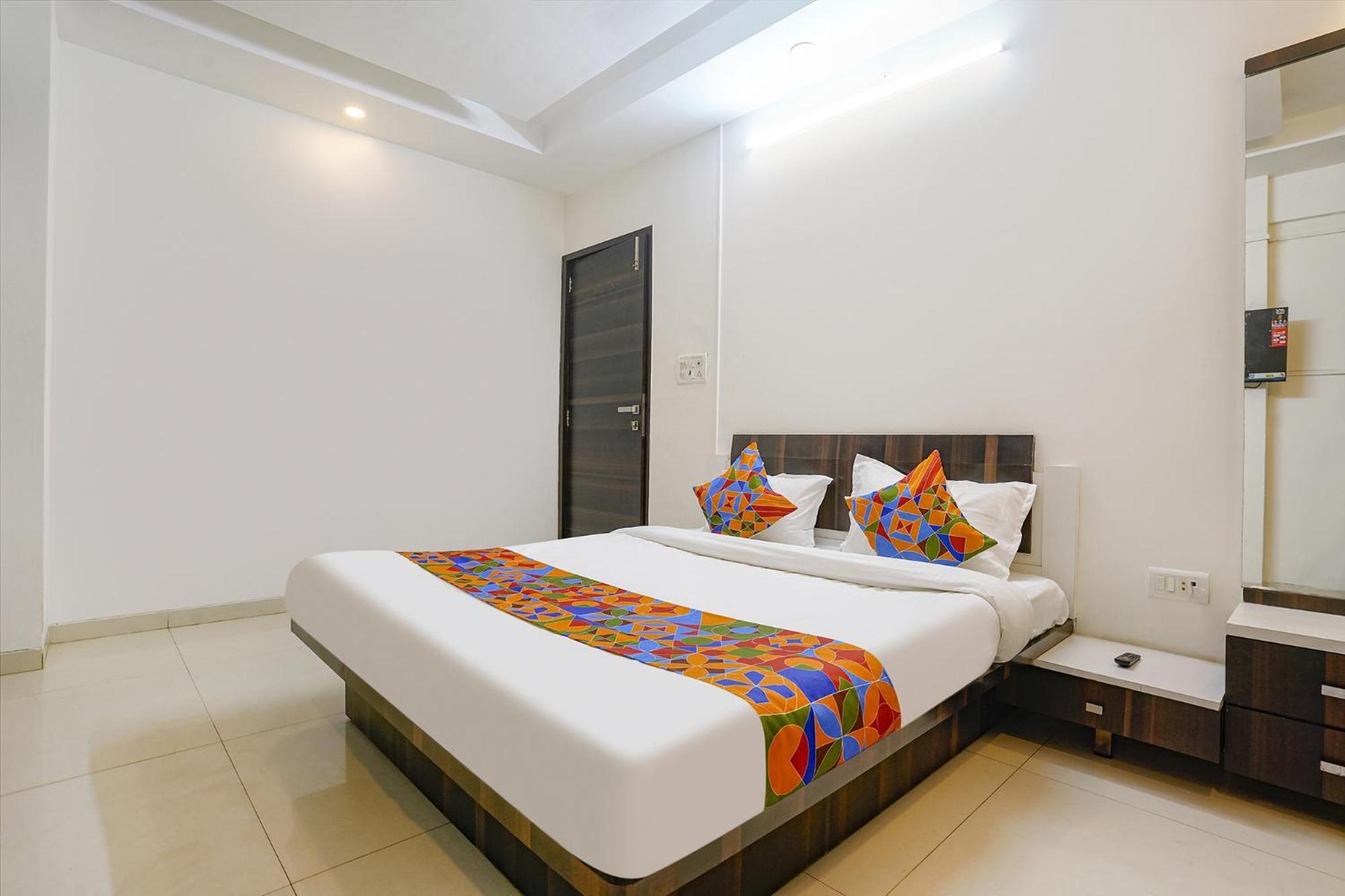 Fabhotel Shree Balaji Apartment Mumbai Luaran gambar