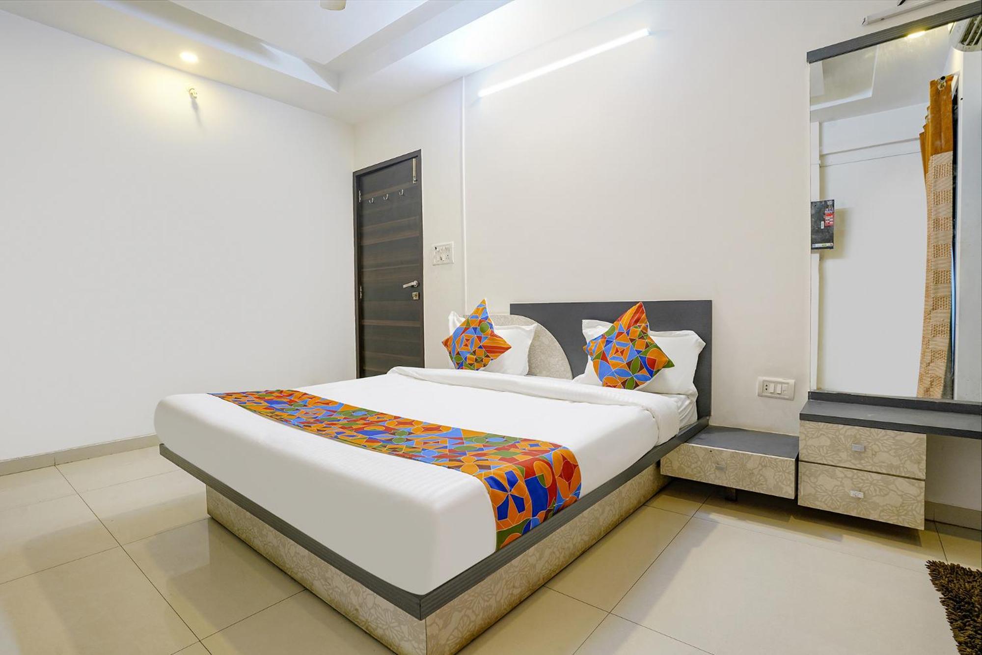Fabhotel Shree Balaji Apartment Mumbai Luaran gambar